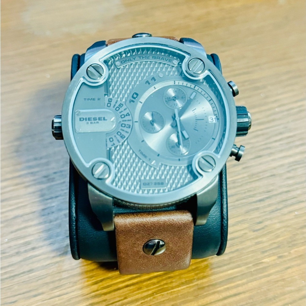 Diesel Only The Brave
Chronograph Dual Time 
Zone Dial Men’s Watch